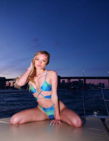 21 Year Bella Sexy Female Escort In Northland