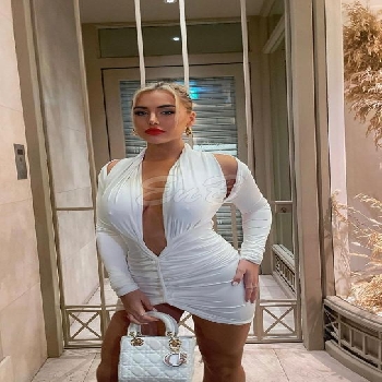 25 Year Slim European Escort Lilly IN Albany