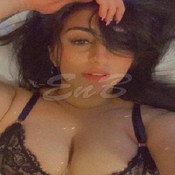 SASHA 25 Year Curvaceous Escort In New Zealand