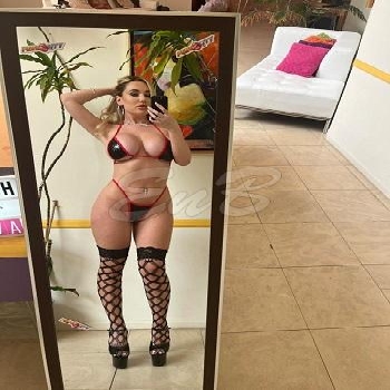 28 Year Monica Female Escort In Southland