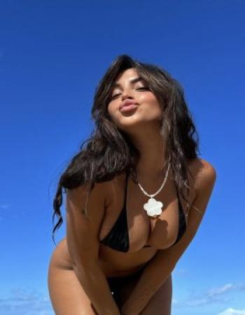 20 Year Average Australian Escort Miss Vicky IN Queenstown